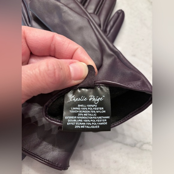 Charlie Paige gloves - Picture 3 of 3